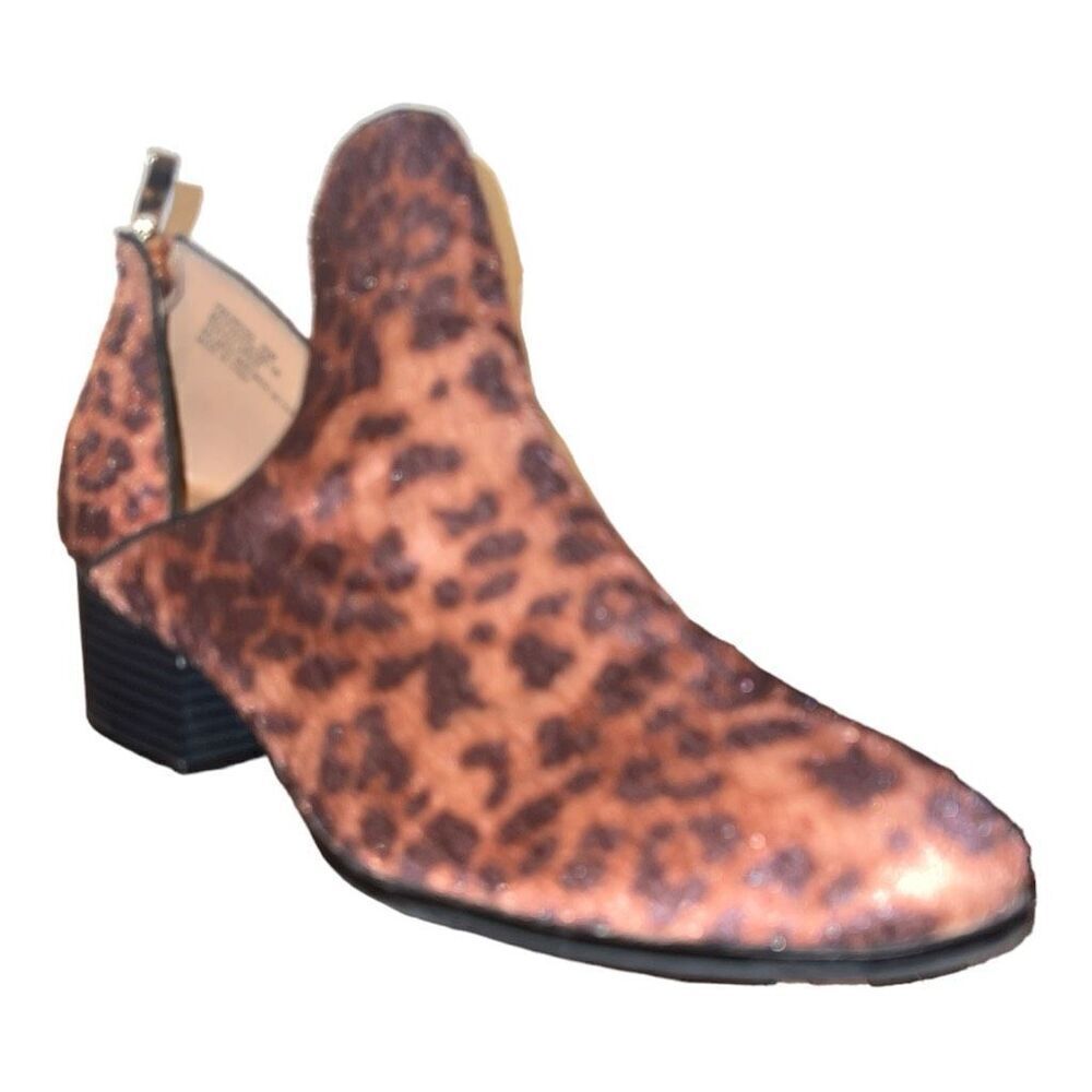 New Directions Leopard Faux Fur Boot Shoes 2" Heels & Back Zipper Womens sz 9.5